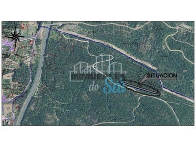 Terreno rústico en venta en Puentecesures