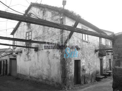Casa a restaurar en venta en Padrón, Herbón