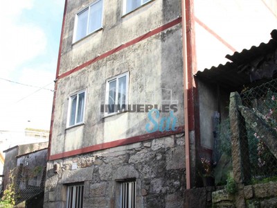 Casa en venta en Padrón, Herbón, con 3 dormitorios, baño y trastero