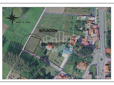 Terreno rústico en venta en Padrón