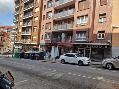 Locales en venta en Sestao, Centro, con baño