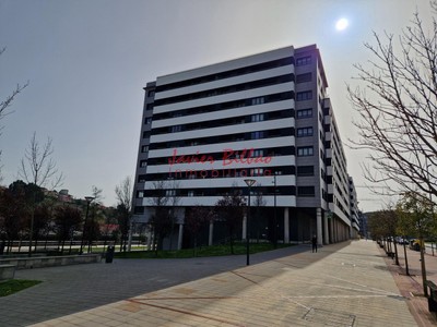 Ático en venta en Barakaldo, Urban Galindo, con 3 dormitorios, 2 baños y trastero