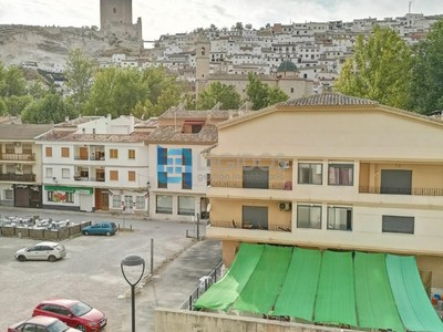 Casa en venta en Alcalá Del Júcar, con 2 dormitorios, baño, aseo, trastero y balcón