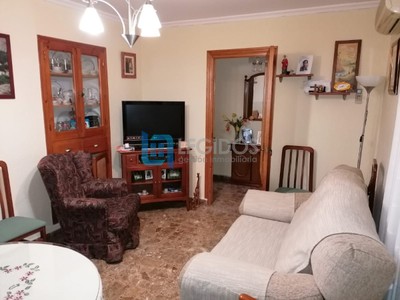 Casa en venta en Alcalá Del Júcar, con 4 dormitorios, baño, aseo y trastero