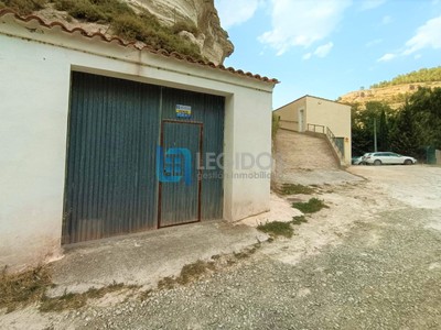 Garaje en venta en Alcalá Del Júcar