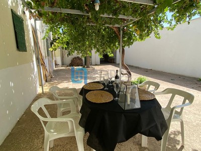 Casa en venta en Mahora, con 5 dormitorios, baño, 2 plazas de garaje y trastero