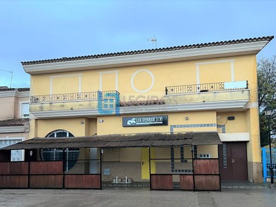 Edificio en venta en Fuentealbilla