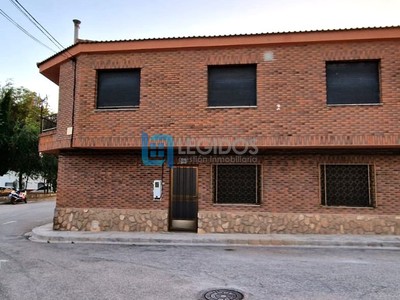 Casa en venta en Las Eras, con 4 dormitorios, 2 baños y balcón