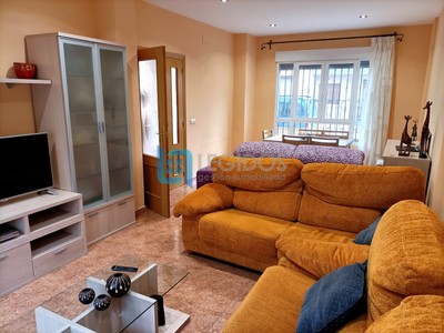 Casa en venta en Casas Ibáñez, con 4 dormitorios, 2 baños y plaza de garaje