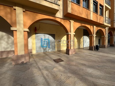 Local en venta en Casas Ibáñez, con baño