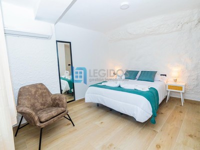 Casa rural en alquiler vacacional en Alcalá Del Júcar, con 1 dormitorio y baño