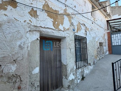 Casa en venta en Alcalá Del Júcar, con 5 dormitorios
