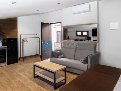 Apartamento en alquiler vacacional en Alcalá Del Júcar, con 1 dormitorio y baño