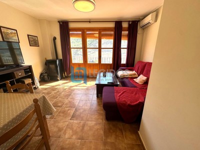 Casa en venta en Alcalá Del Júcar, con 2 dormitorios y baño
