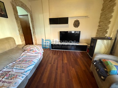 Piso en venta en Villamalea, con 2 dormitorios y baño