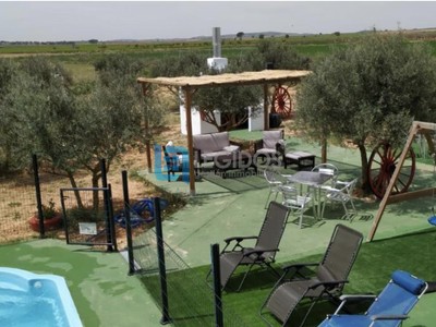 Complejo rural en venta en Zulema, con 20 dormitorios, 9 baños, 6 plazas de garaje, 3 terrazas y terreno