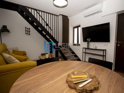 Casa en alquiler vacacional en Alcalá Del Júcar, con 1 dormitorio, baño y aseo
