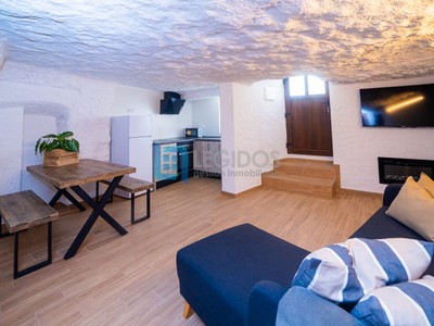 Casa rural en venta en Alcalá Del Júcar, con 7 dormitorios y baño