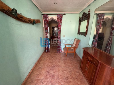 Casa en venta en Casas De Ves, con 5 dormitorios, 2 baños, 2 plazas de garaje, trastero y terraza