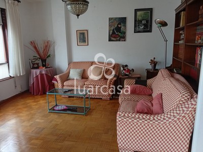 Piso en venta en Luarca, Luarca Centro, con 5 dormitorios y 2 baños