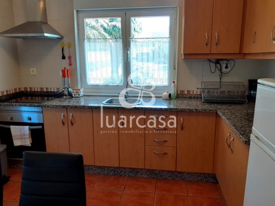 Casa en alquiler en Luarca, Alrededores Luarca, con 3 dormitorios, baño y terreno