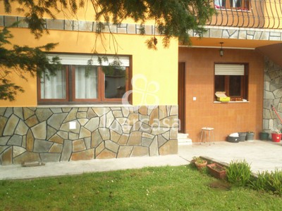 Casa en alquiler en Cudillero, Alrededores Cudillero, con 4 dormitorios, baño, 2 plazas de garaje y terreno