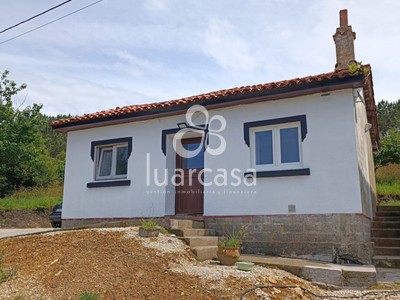 Casa en venta en Cudillero, Alrededores Cudillero, con 2 dormitorios, baño, trastero y terreno