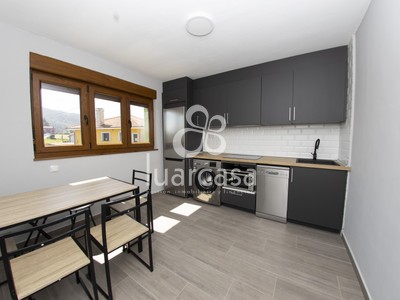 Casa en alquiler en Cudillero, Alrededores Cudillero, con 4 dormitorios, baño, 2 plazas de garaje y trastero