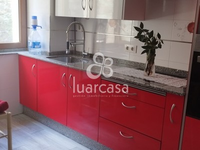 Piso en venta en Luarca, Luarca Centro, con 8 dormitorios, 2 baños y trastero