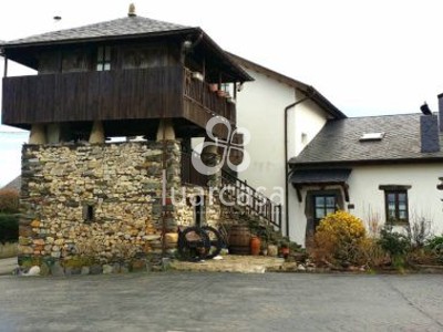 Casa en venta en Luarca, Alrededores Luarca, con 8 dormitorios, 8 baños, trastero y terreno