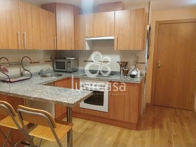 Piso en alquiler en Luarca, Luarca Centro, con 2 dormitorios y baño