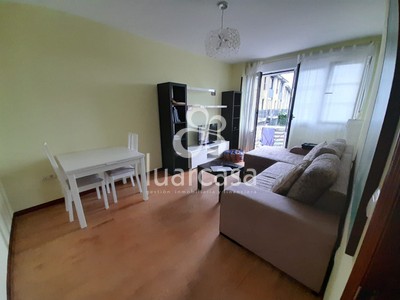 Piso en venta en Luarca, Alrededores Luarca, con 1 dormitorio, baño, plaza de garaje, trastero y terreno