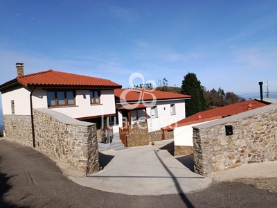 Casa en alquiler en Cudillero, Alrededores Cudillero, con 3 dormitorios, baño y terreno