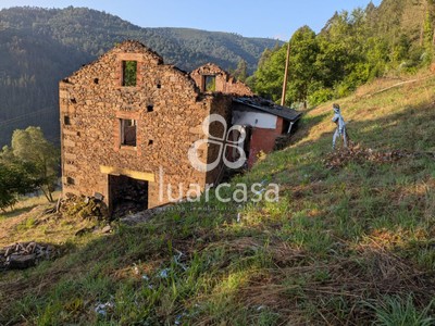 Casa en venta en Luarca, Alrededores Luarca, con trastero y terreno