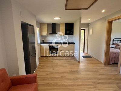 Casa en alquiler en Luarca, Alrededores Luarca, con 3 dormitorios, baño, plaza de garaje, trastero y terreno