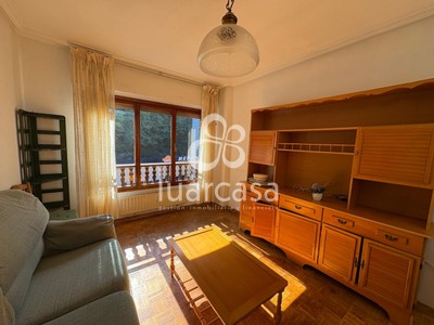 Piso en venta en Luarca, Luarca Centro, con 2 dormitorios y baño