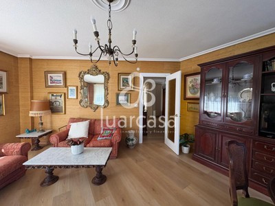 Piso en alquiler en Luarca, Luarca Centro, con 3 dormitorios, baño, aseo y terraza