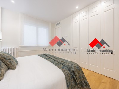 Piso en venta en Madrid, con 3 dormitorios y 2 baños