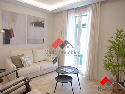 Piso en venta en Madrid, Calle, con 3 dormitorios y 2 baños