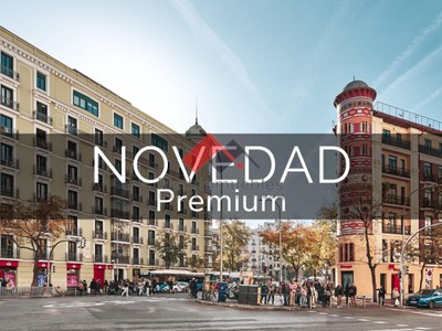 Piso en venta en Madrid, Letras, con 3 dormitorios y 3 baños
