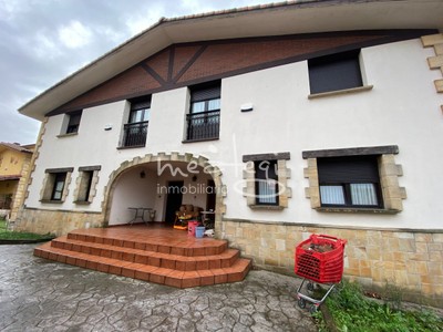 Adosado en venta en Ortuella, San Anton, con 5 dormitorios, 3 baños, aseo, 2 plazas de garaje y balcón