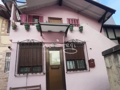 Casa en venta en Ortuella, Avda La Estacion, con 3 dormitorios y 2 baños
