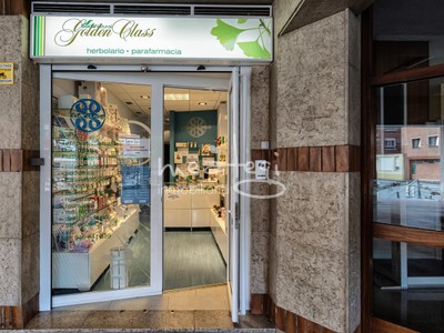 Lonja en venta en Ortuella, Sagrada Familia, con baño