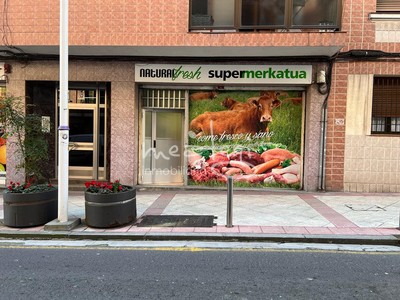 Lonja en venta en Santurtzi, con baño