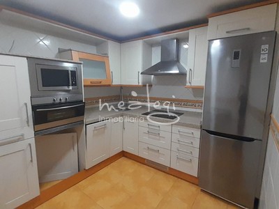 Piso en venta en Ortuella, Avda La Estacion, con 2 dormitorios, 2 baños y balcón