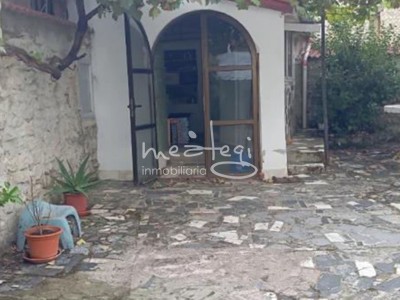 Casa en venta en Bisjueces, con 10 dormitorios y 6 baños