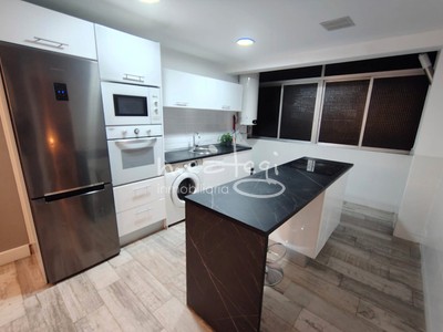 Piso en venta en Barakaldo, con 2 dormitorios y baño