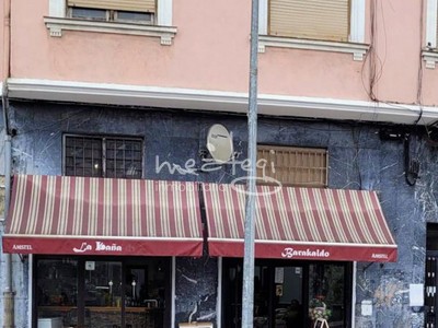Bar en alquiler en Barakaldo, con 2 baños