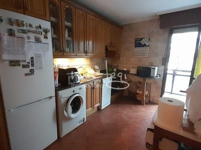 Piso en venta en Ortuella, Mendialde, con 2 dormitorios, baño y balcón