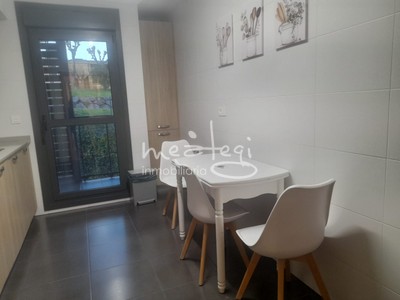 Piso en venta en Ortuella, Ortumendi, con 2 dormitorios, baño, plaza de garaje, trastero y balcón